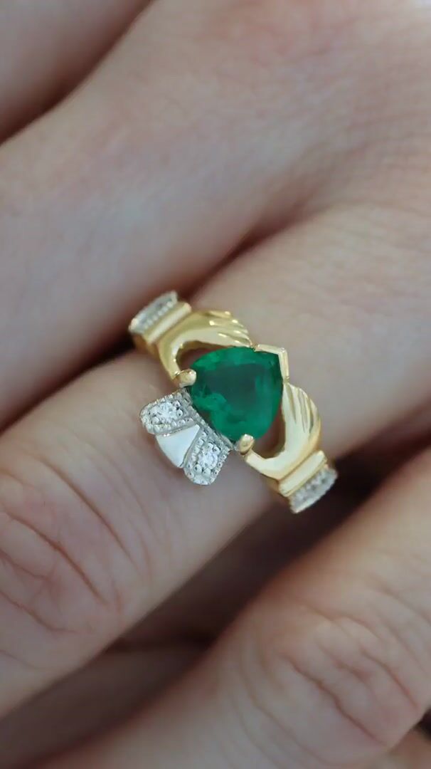 Emerald and Diamond Claddagh Ring Video