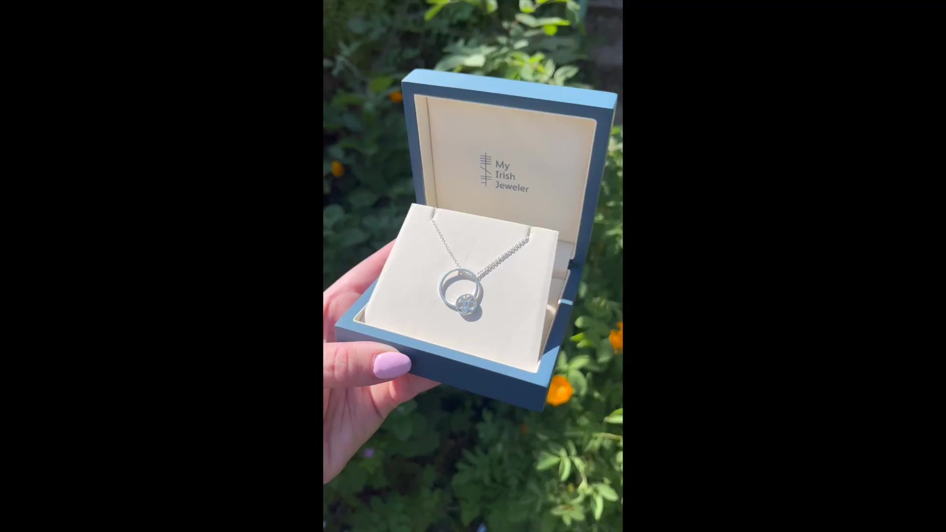 Handcrafted Large Lios Necklace Video