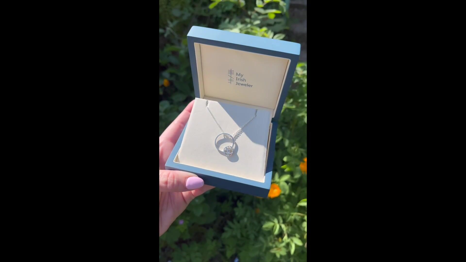 Handcrafted Large Lios Necklace Video