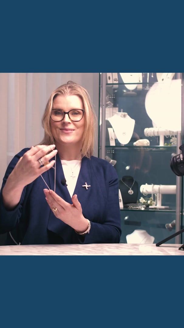 Claddagh Locket Video