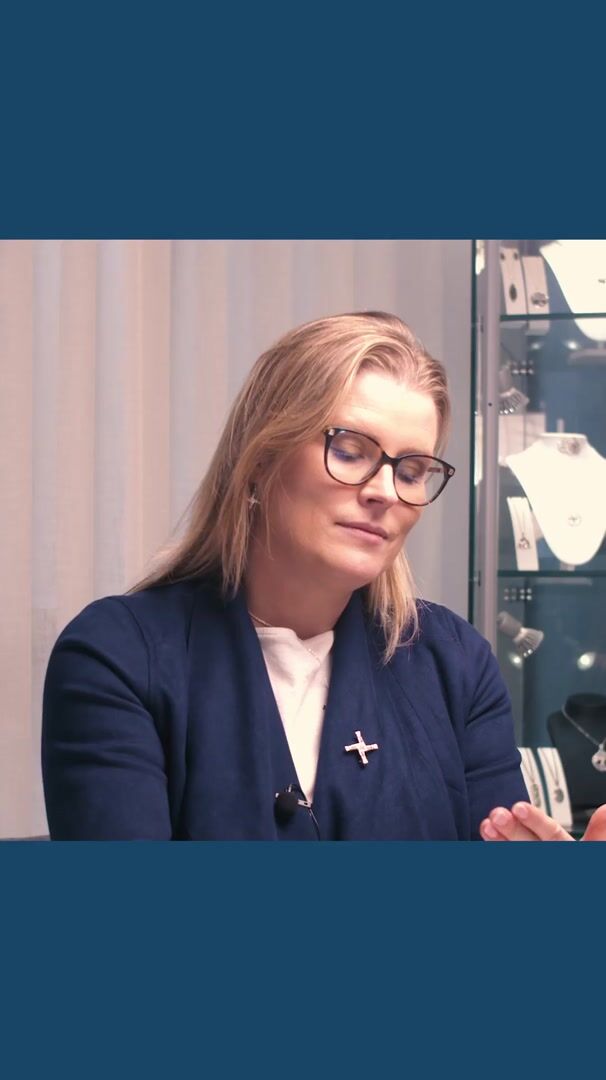 Gold Double Sided Trinity Knot Necklace Video