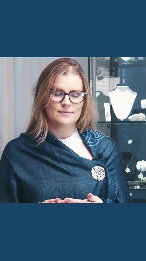 Sterling Silver Heavy Shamrock Necklace Video