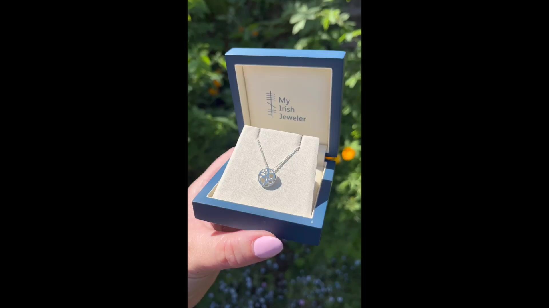 Handcrafted Small Lios Necklace Video