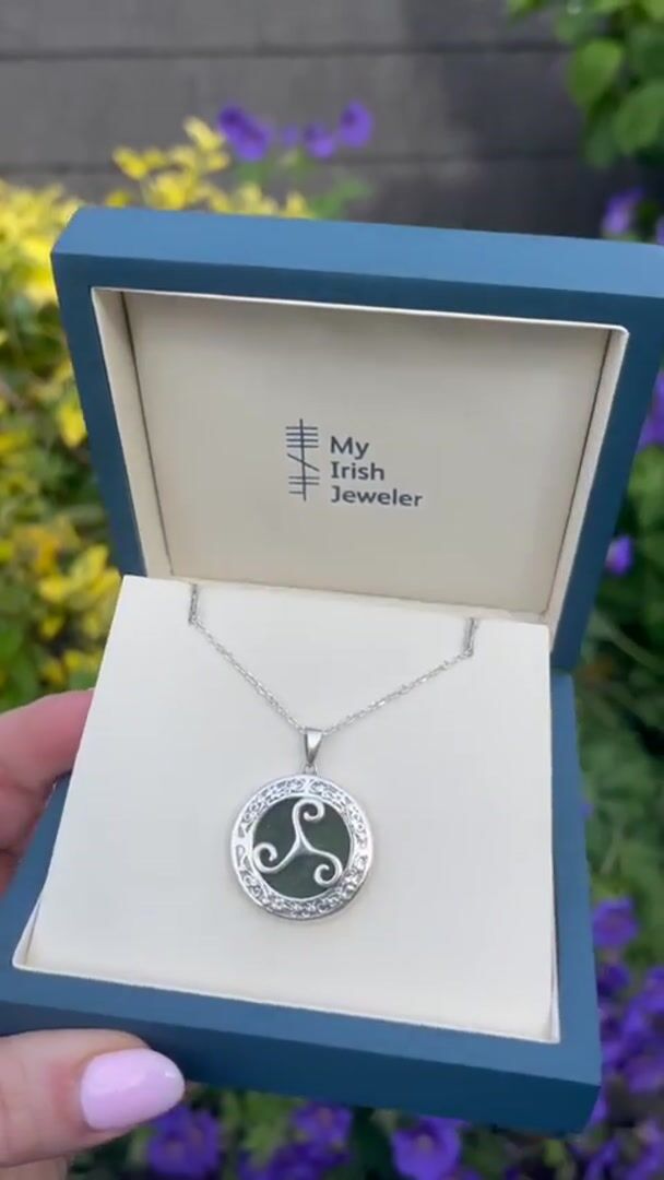 Triskele Connemara Marble necklace Video