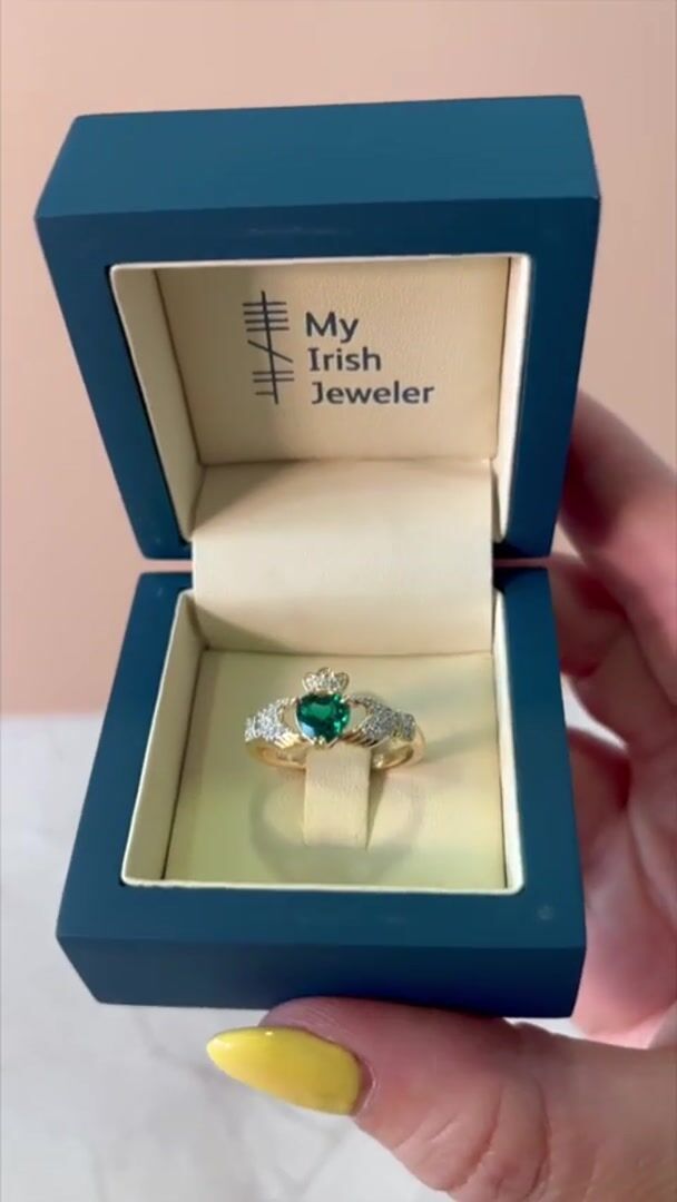Emerald and Diamond Claddagh Ring Video