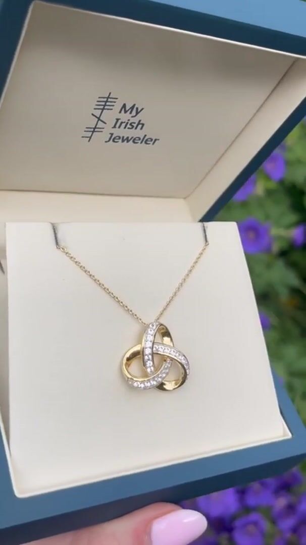 Gold Vermeil Trinity Knot Gift Set Video