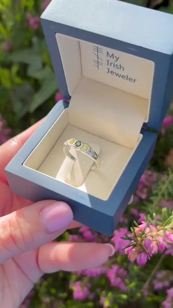 Trinity Knot Family Birthstone Ring Video