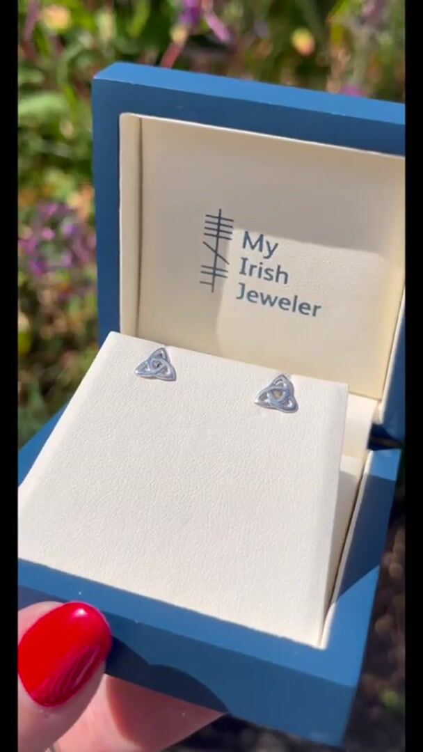 Silver Trinity Knot Stud Earrings Video