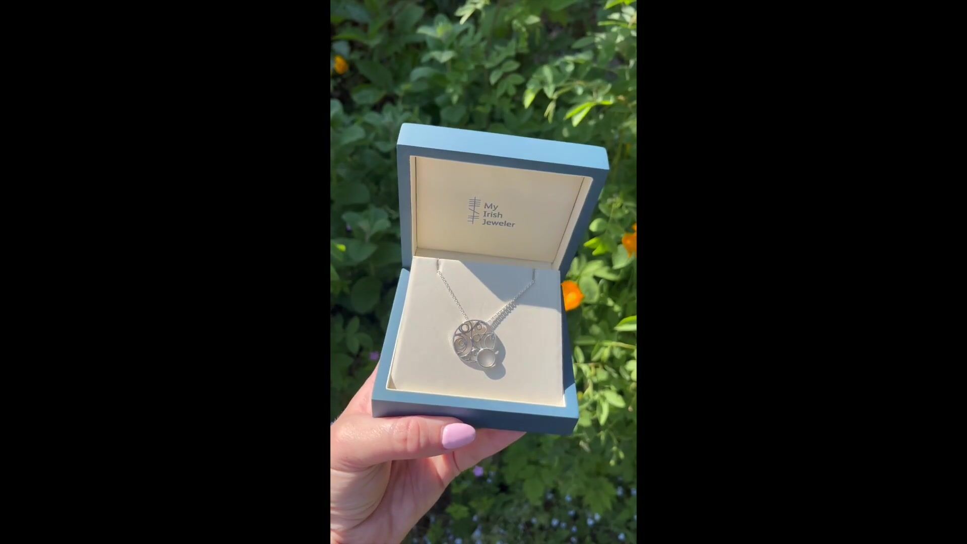 Handcrafted Lios Necklace Video