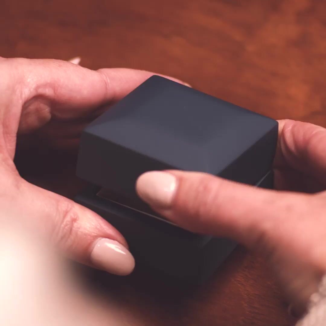 2ct Diamond Claddagh Ring Video